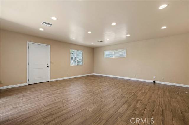Panorama City, CA 91402,14230 Calahan Street