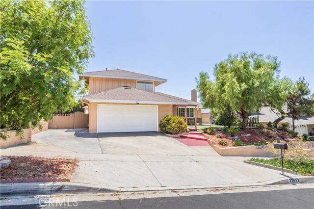 27852 Rosamond Drive, Canyon Country, CA 91351