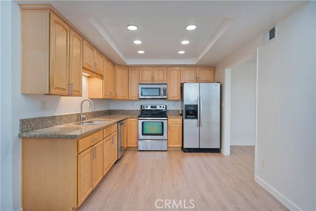 Chatsworth, CA 91311,10171 Valley Circle Boulevard #1