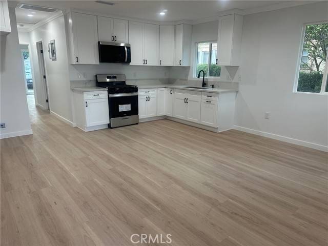 San Fernando, CA 91340,617 S Brand Boulevard