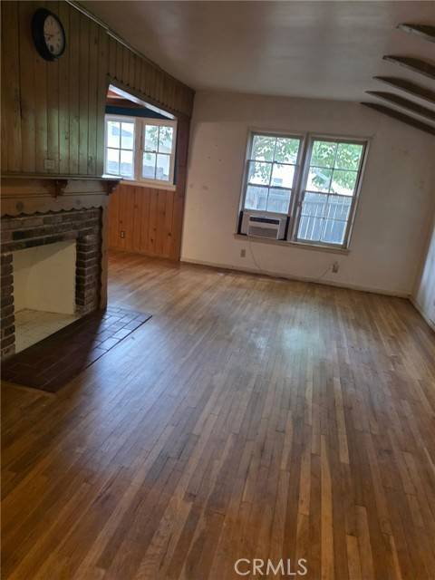7700 Lasaine Avenue, Northridge, CA 91325