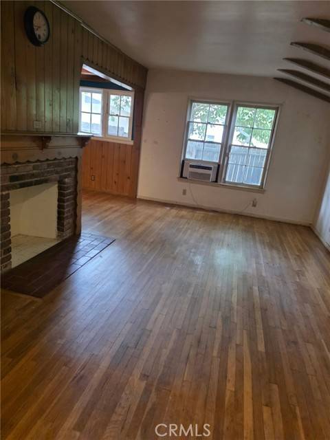 7700 Lasaine Avenue, Northridge, CA 91325