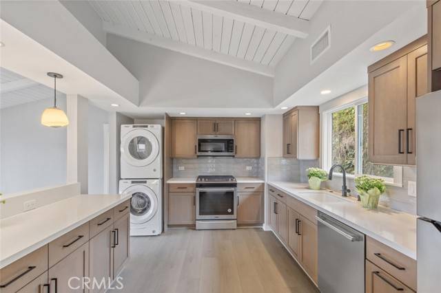 50 Quinta Vista Drive, Thousand Oaks, CA 91362