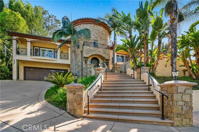 Tarzana, CA 91356,19554 Wells Drive