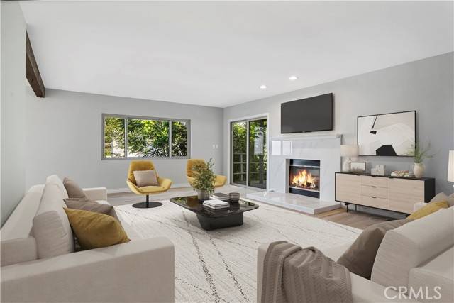 Sherman Oaks, CA 91403,15470 Longbow