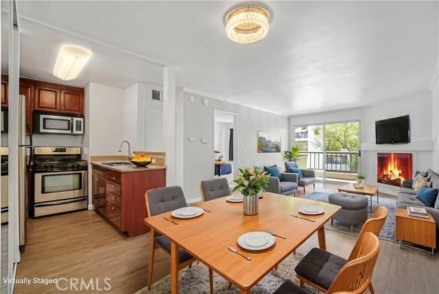 5500 Owensmouth Avenue #218, Woodland Hills, CA 91367