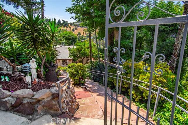 Sherman Oaks, CA 91423,3935 Oakfield Drive