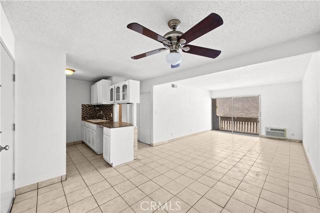 18620 Hatteras Street #274, Tarzana, CA 91356