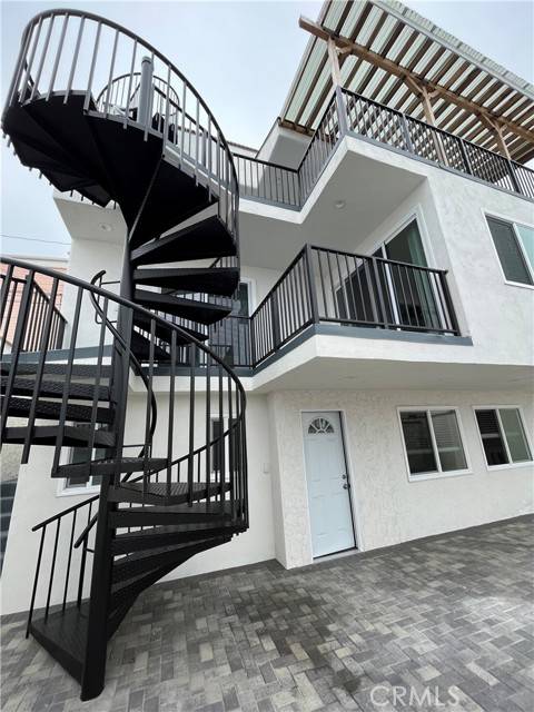 945 Montgomery Drive, Hermosa Beach, CA 90254