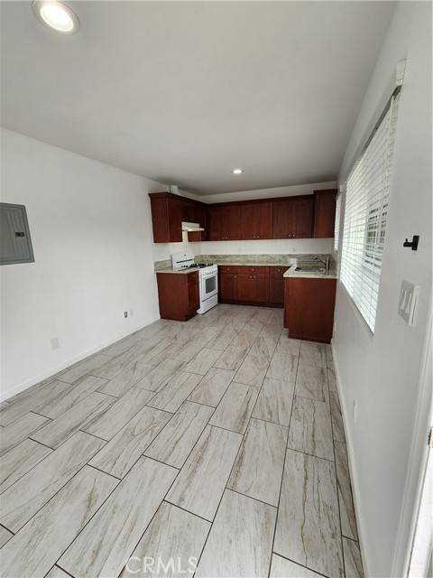 12977 Corcoran pl, San Fernando, CA 91340