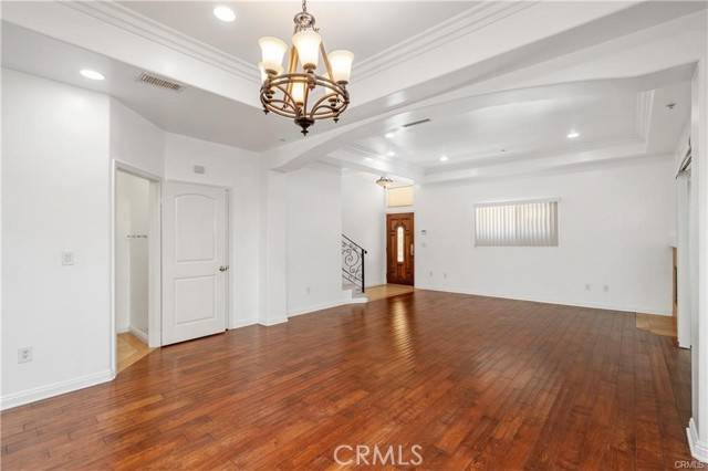Sherman Oaks, CA 91411,14535 Margate Street #15