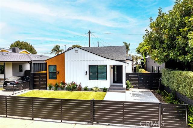 12520 Gilmore Avenue, Los Angeles, CA 90066