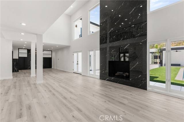 Woodland Hills, CA 91367,5965 Nora Lynn Drive