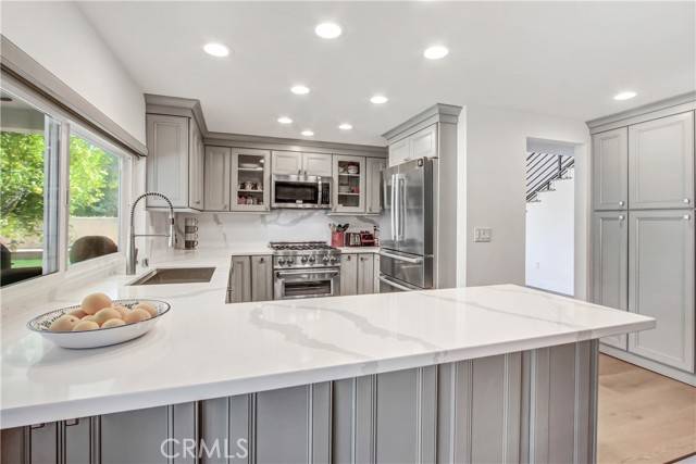 Westlake Village, CA 91361,31701 Kentfield Court