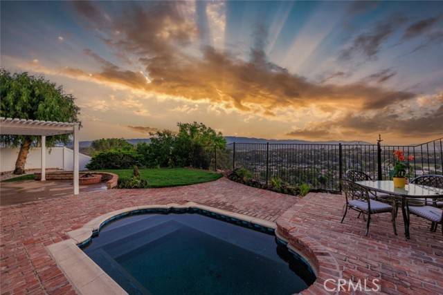 27403 Garza Drive, Saugus, CA 91350