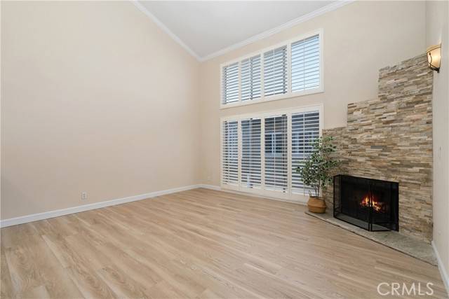 14853 Hartsook Street #106, Sherman Oaks, CA 91403