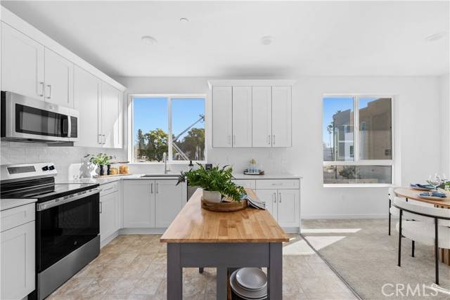 9419 N Sepulveda Blvd. #1, North Hills, CA 91343