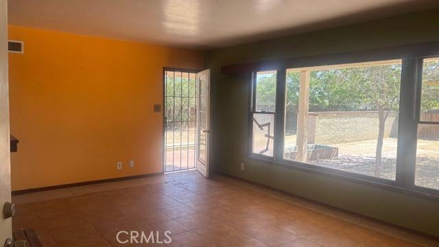Palmdale, CA 93550,38520 12th Street