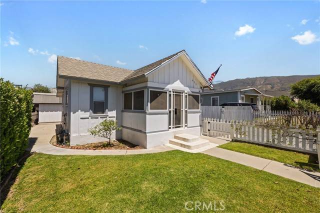 435 S Palm Avenue, Santa Paula, CA 93060