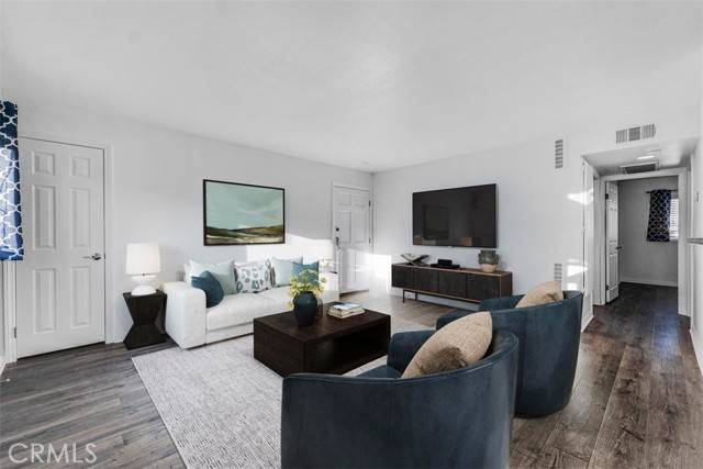 North Hollywood, CA 91601,5224 Denny Avenue #209