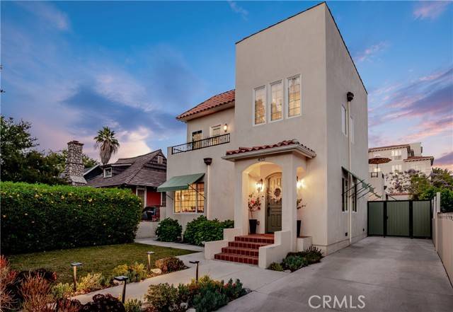 4022 Willowcrest Avenue, Studio City, CA 91604