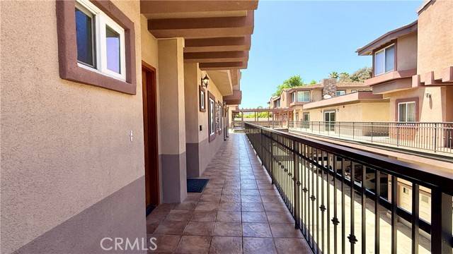 5241 Colodny Drive #403, Agoura Hills, CA 91301