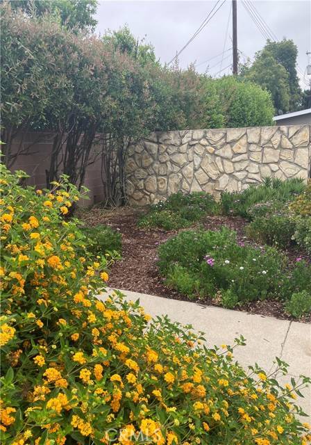 6914 Andasol Avenue, Lake Balboa, CA 91406