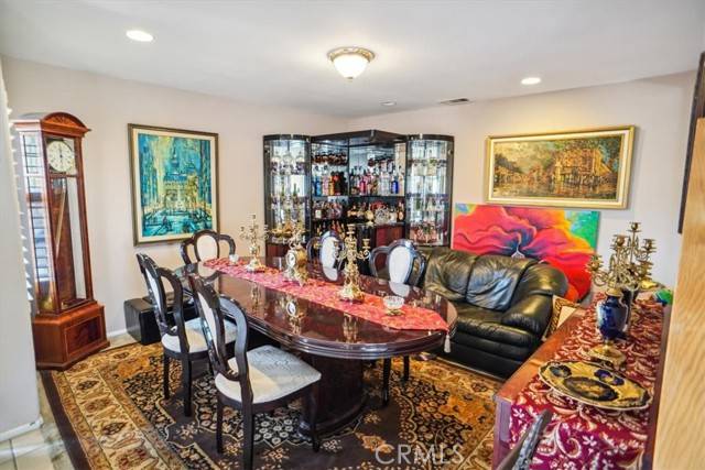 Castaic, CA 91384,29720 Creekbed Road