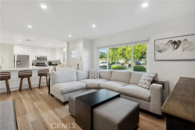 Thousand Oaks, CA 91360,344 Calle Jazmin