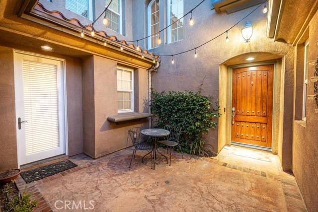 Valencia, CA 91381,26052 Shadow Rock Lane