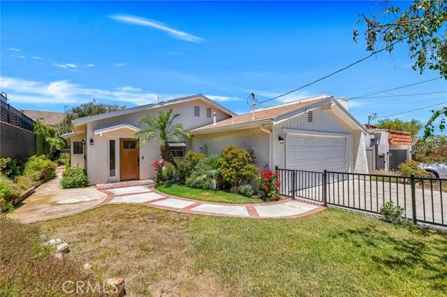 221 Acacia Lane, Newbury Park, CA 91320