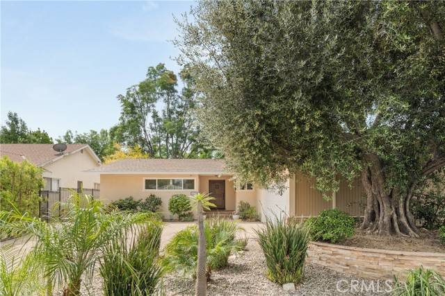 15936 Osborne Street, North Hills, CA 91343
