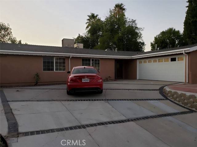 5853 Mcdonie Avenue, Woodland Hills, CA 91367