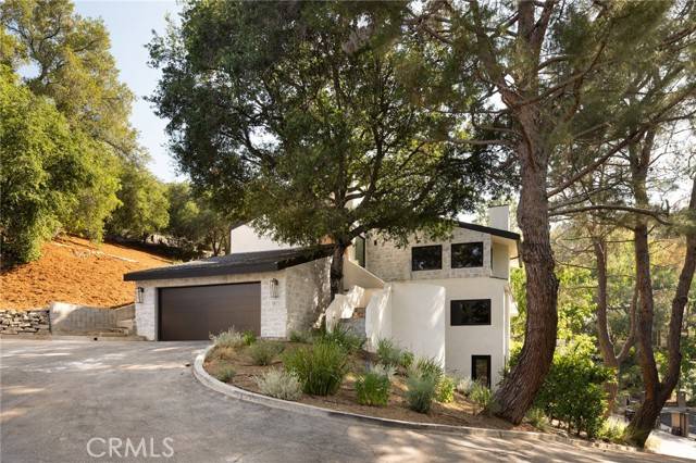 3534 Mound View Avenue, Studio City, CA 91604