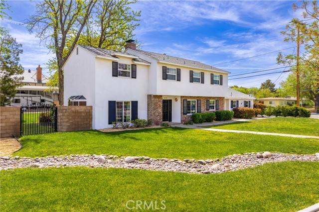 2358 W Avenue K, Lancaster, CA 93536