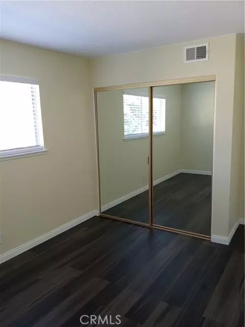 Azusa, CA 91702,995 W Calle De Cielo #4