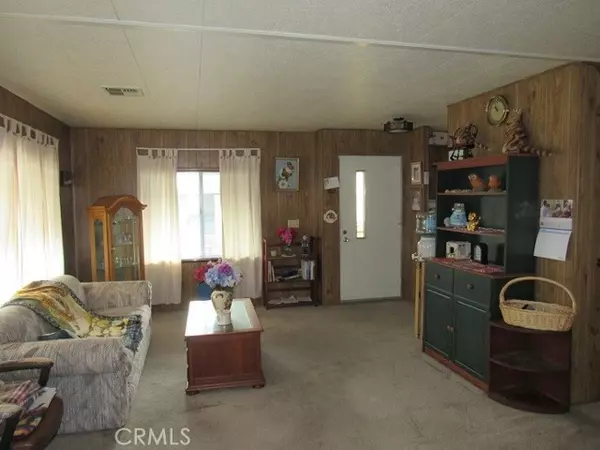 Hemet, CA 92543,1525 W Oakland #100