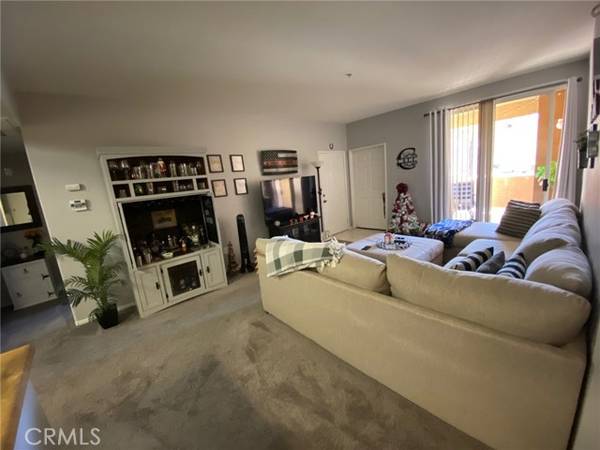 Murrieta, CA 92562,24909 Madison Avenue #211