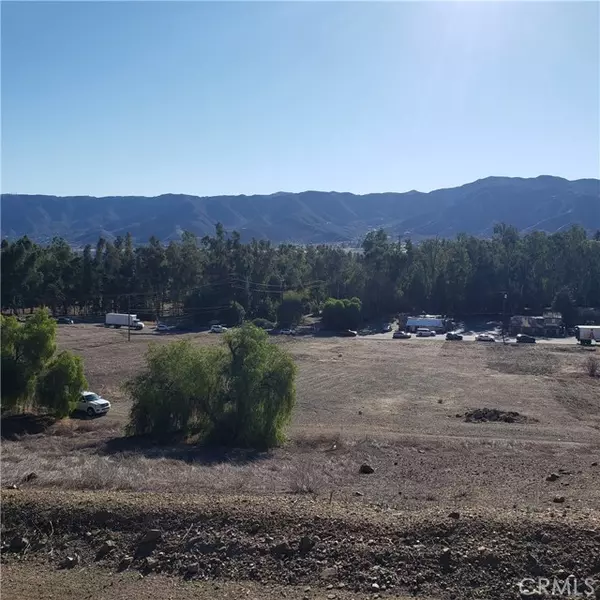 Lake Elsinore, CA 92530,49 Lakeview