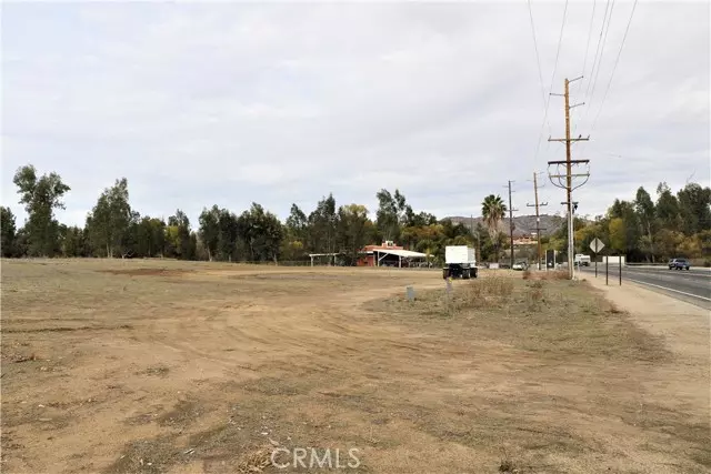 Wildomar, CA 92595,0 Clinton Keith