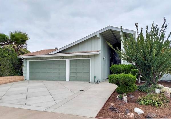 20862 Beachwood Lane, Huntington Beach, CA 92646