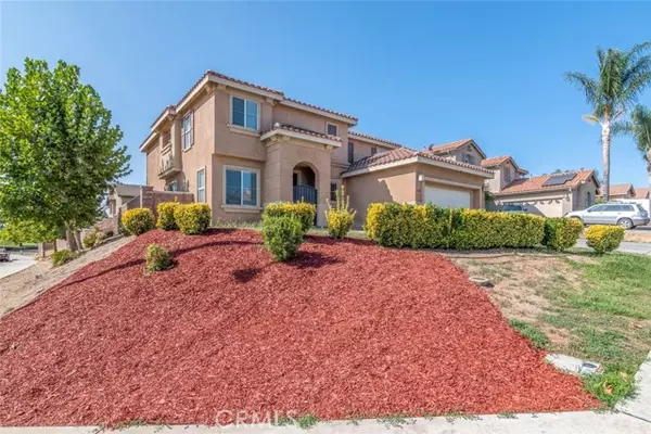 33347 Breighton Wood Street, Menifee, CA 92584