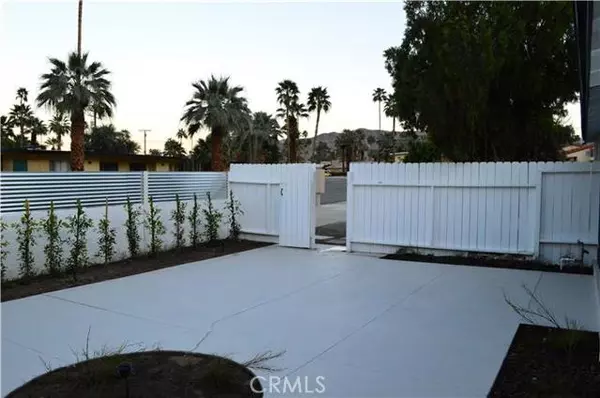 Palm Springs, CA 92264,221 Avenida Ortega