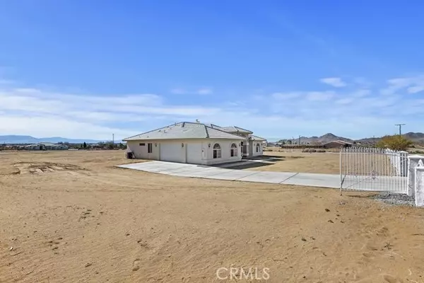 Apple Valley, CA 92307,22425 Waalew Road