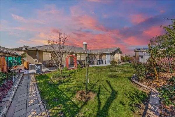 28454 Secret Harbor Drive, Menifee, CA 92585