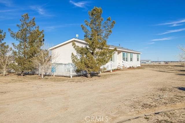 49904 253rd Street, Lancaster, CA 93536