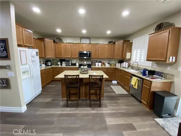 27085 Back Bay Drive, Menifee, CA 92585