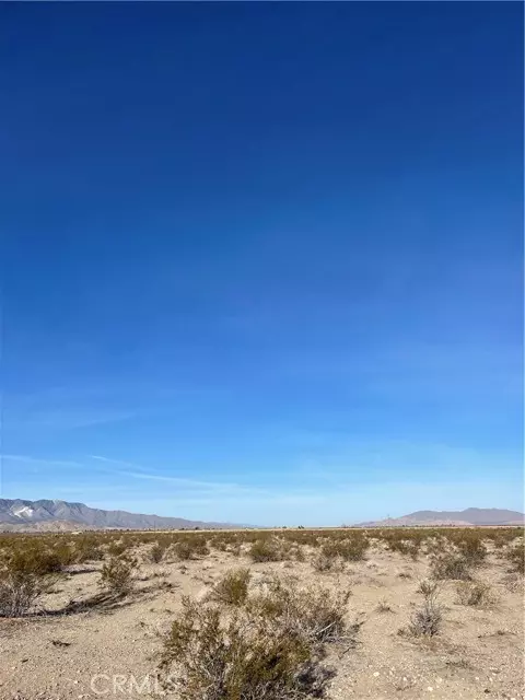 Lucerne Valley, CA 92356,0 CUARTO