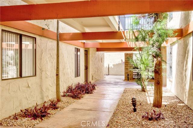 1409 N Sunrise Way #44, Palm Springs, CA 92262