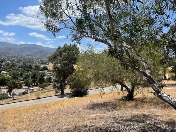 Lake Elsinore, CA 92530,15 Bailey